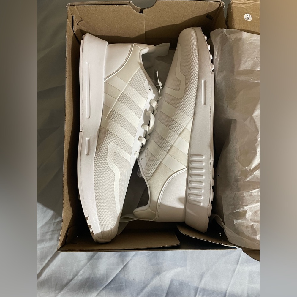 White Adidas Originals Multix Men’s- NWT